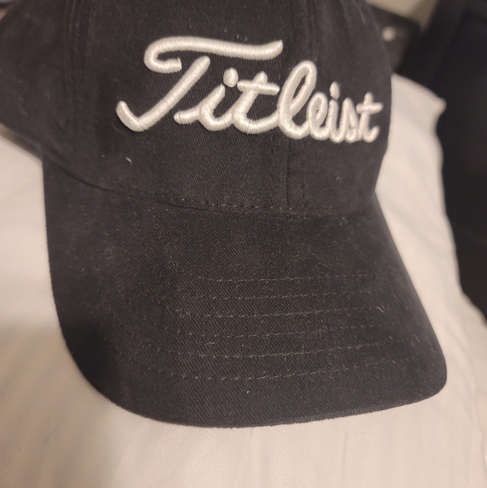 Titleist hat